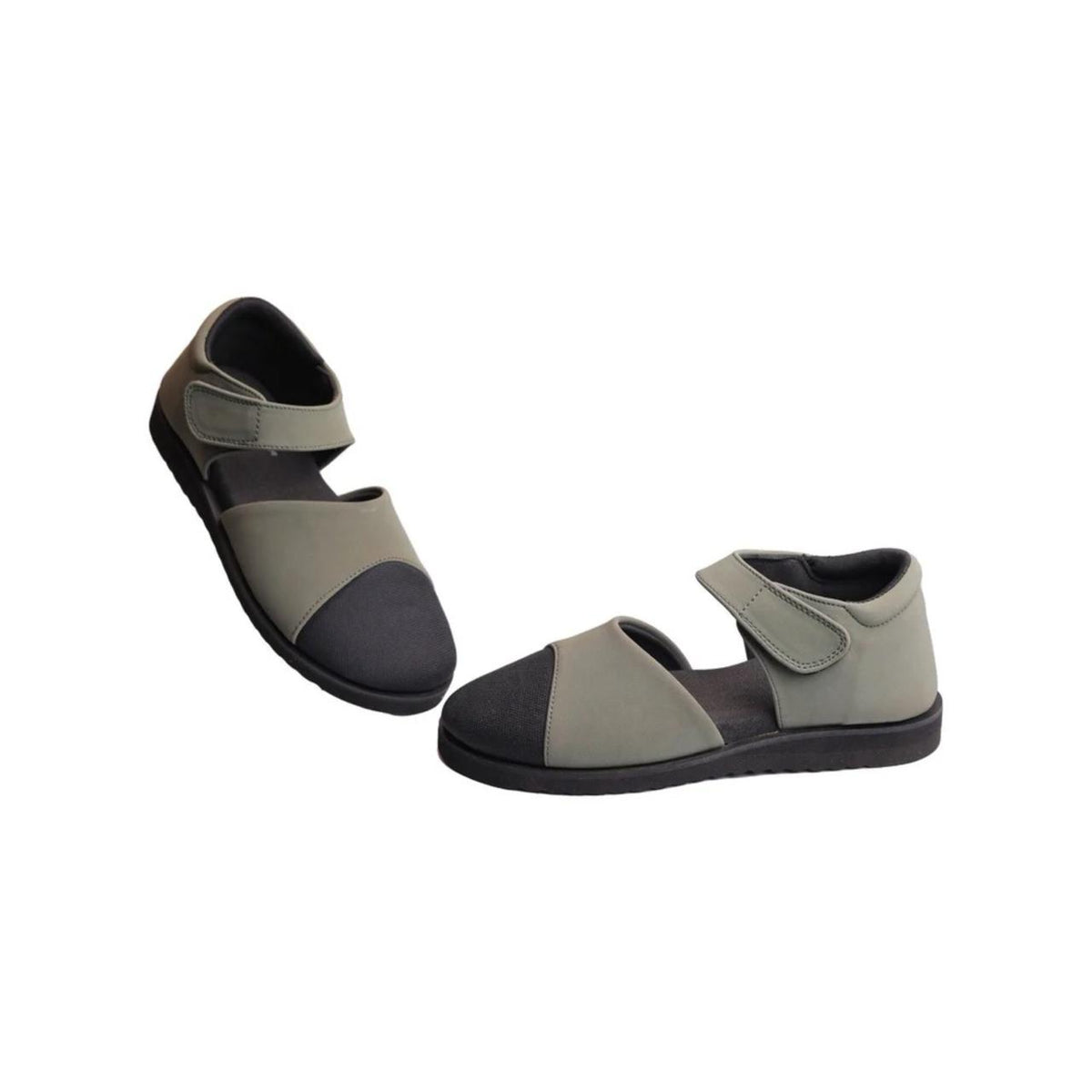Orthopedic Closed-Toe Sandal